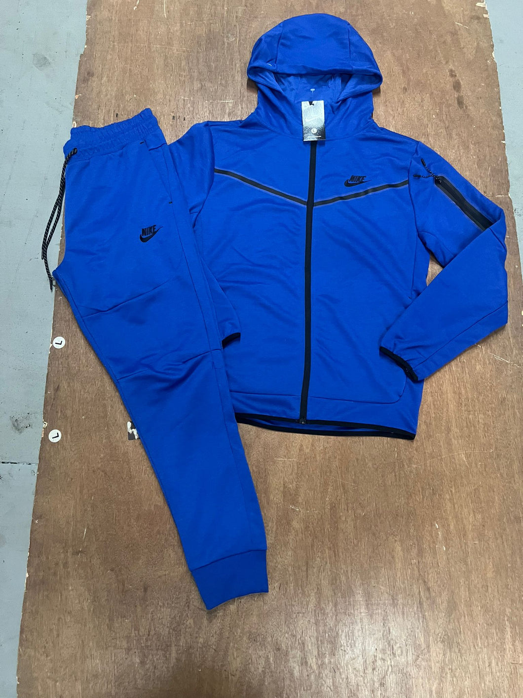 Tech Joggers (✔️)