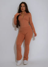 Load image into Gallery viewer, Kie Lu Flare
