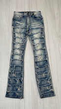 Load image into Gallery viewer, Stretch Stack Denim (M)
